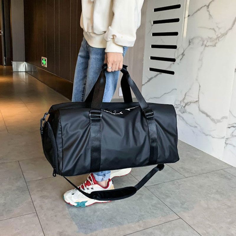 Men and Women's Large Capacity Fitness Bag